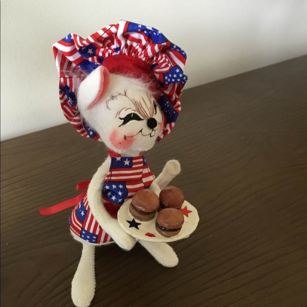 Patriotic Anna Lee